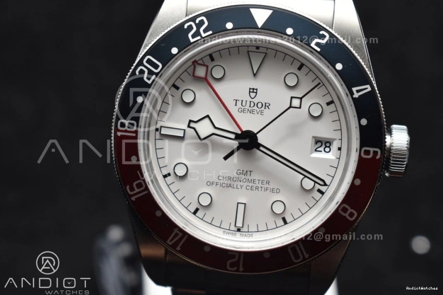 Edition Pepsi Blue Bracelet Dial White on SoftTouch ZF Black Best A 521 Bay Bezel 1:1 Red GMT SS 0228